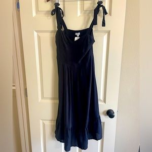 Steve Madden Black Dress 8 Smocked Back Tie Straps Ruffle Bottom Hem Midi